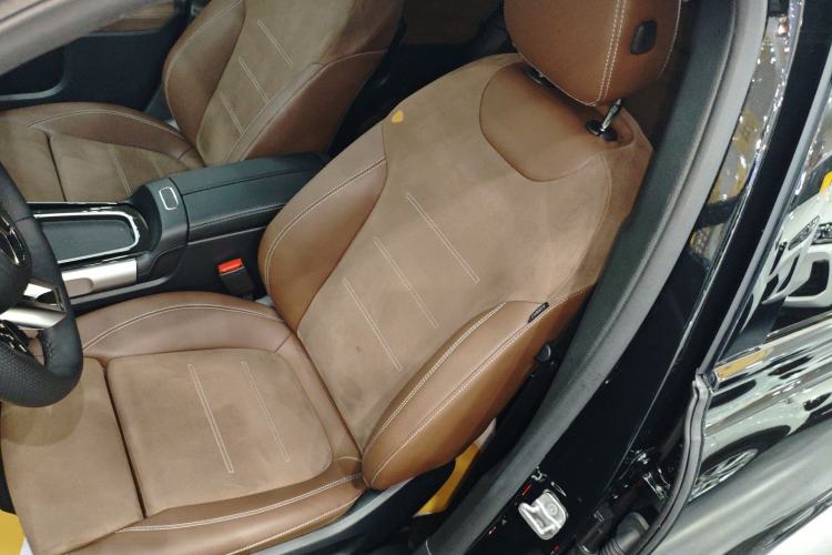 Used Mercedes-Benz GLB AMG 2024 AMG GLB 35 4MATIC
