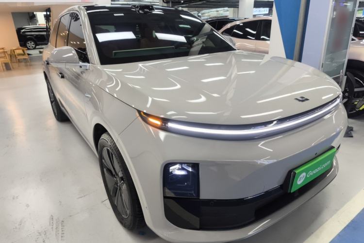 Used Li Auto L6 2024 Max Front Right 45 Deg