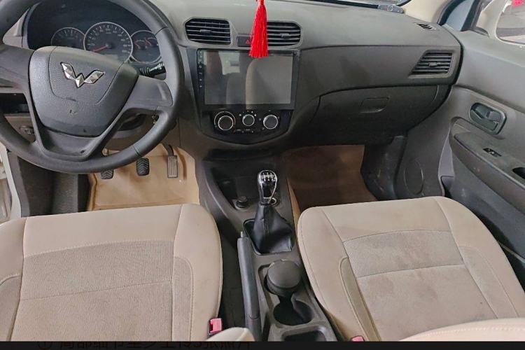 Used Wuling Hongguang 2014 1.5L S Standard Version