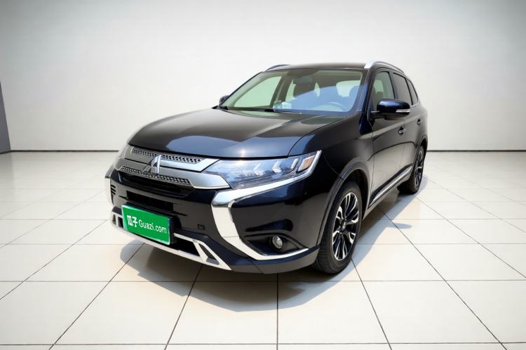 Used Mitsubishi Outlander 2019 2.4L 4x4 Zhi Xiang Edition 5 Seats China V Emission Standard