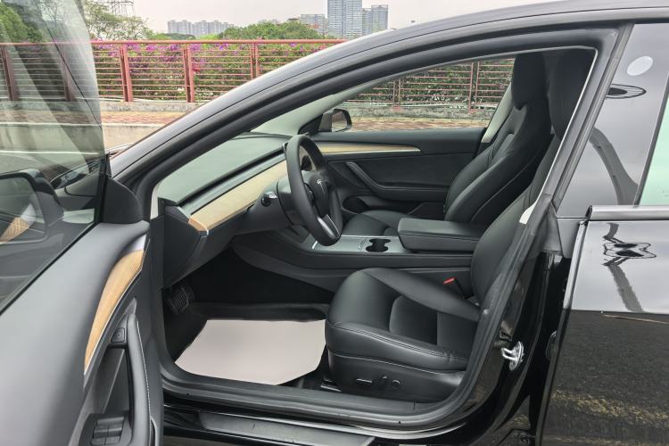 Used Tesla Model 3 2022 Rear-Wheel-Drive Version
