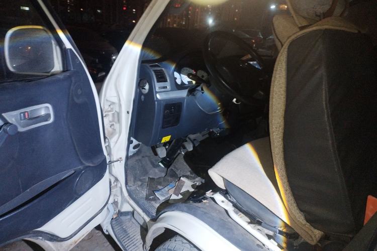 Used King Long Golden Way 2018 2.0L Van Series 4G20 Driver Seat