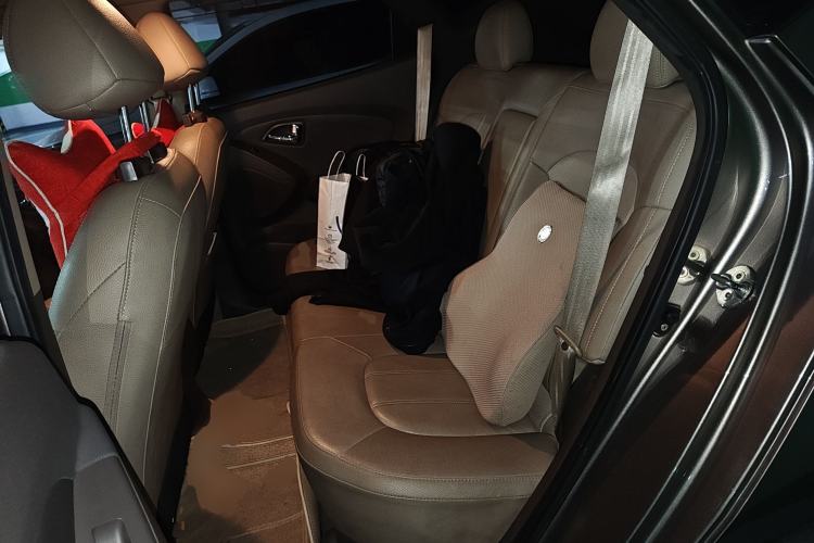 Used Hyundai ix35 2013 2.0L Automatic Two-Wheel Drive Smart GLS China IV Standard