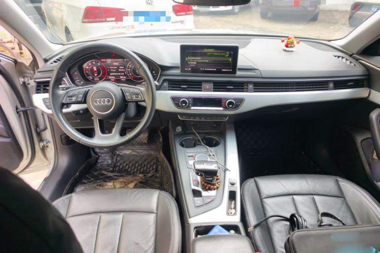 Used Audi A4L 2019 40 TFSI Fashion Edition China VI Emission Standard
