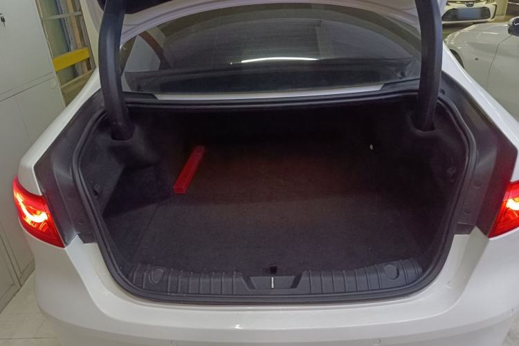 Used Jaguar XFL 2020 XFL 2.0T P200 Two-Wheel-Drive Elite Edition