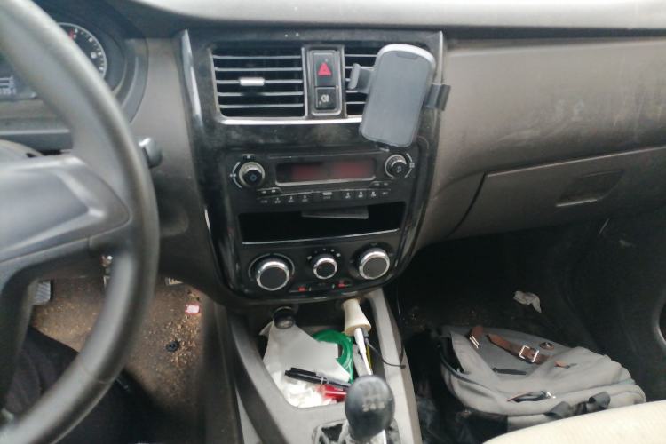 Used Wuling Rongguang V 2016 1.5L Standard Version