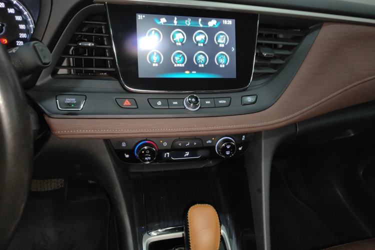 Used Buick GL6 2019 18T 6-Seater Connected Luxury Version China V Standard Center Console