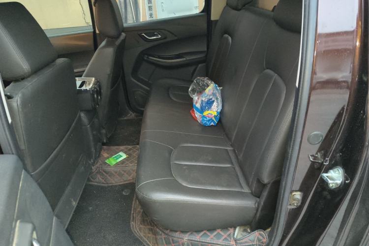 Used JMC Baodian 2020 2.5T Diesel Two-Wheel Drive Comfort Edition Standard Wheelbase JX4D25A6L Left Rear Seat