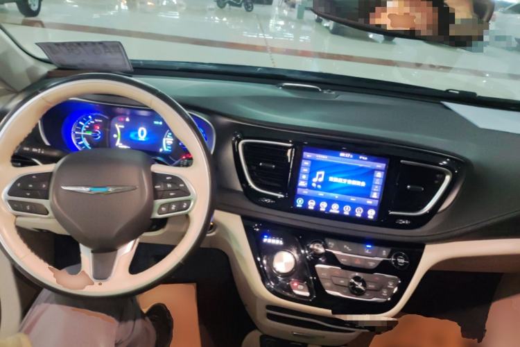 Used Chrysler Grand Voyager PHEV 2019 3.6L Plug-in Hybrid
