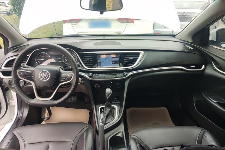 Used Buick GT 2021 Revised Version Flagship 1.5L Automatic Elite Edition Center Console