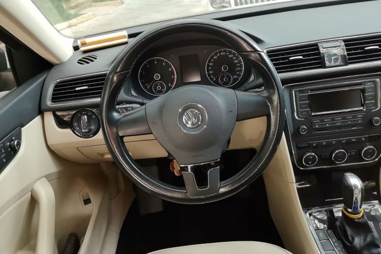 Used Volkswagen Passat 2014 1.8TSI DSG Prestige Edition Steering Wheel