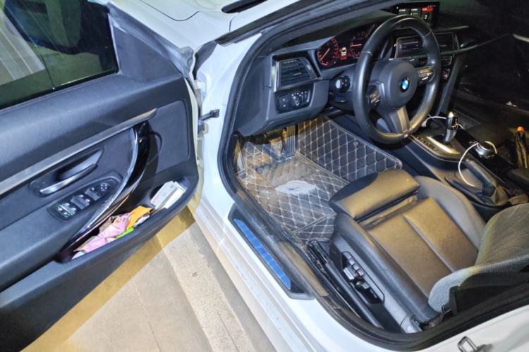 Used BMW 3 Series GT 2020 320i M Sport Package Driver Seat