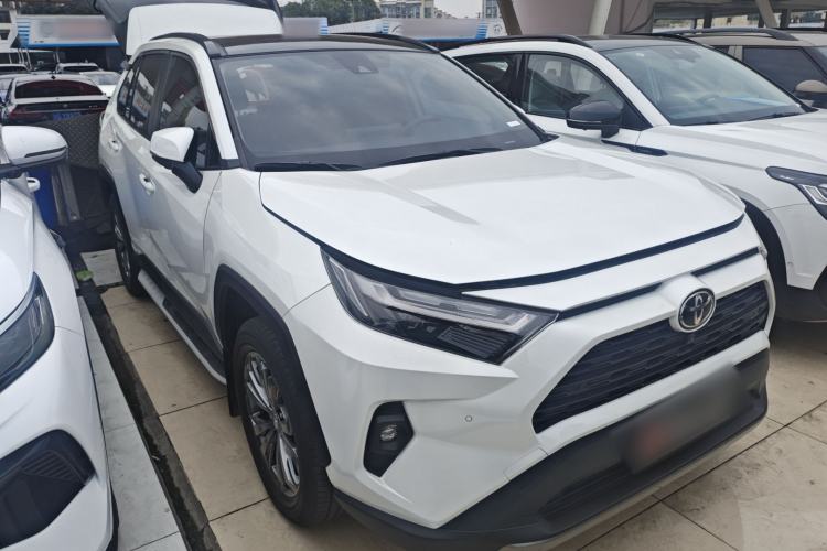 Used Toyota RAV4 2023 2.0L CVT Two-Wheel Drive Fashion Plus Edition
