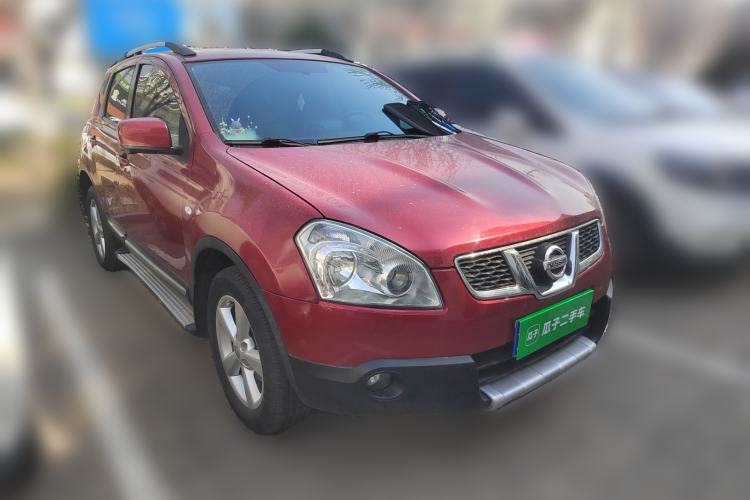 Used Nissan Qashqai 2011 2.0 XV Lea CVT 2WD Front Right 45 Deg