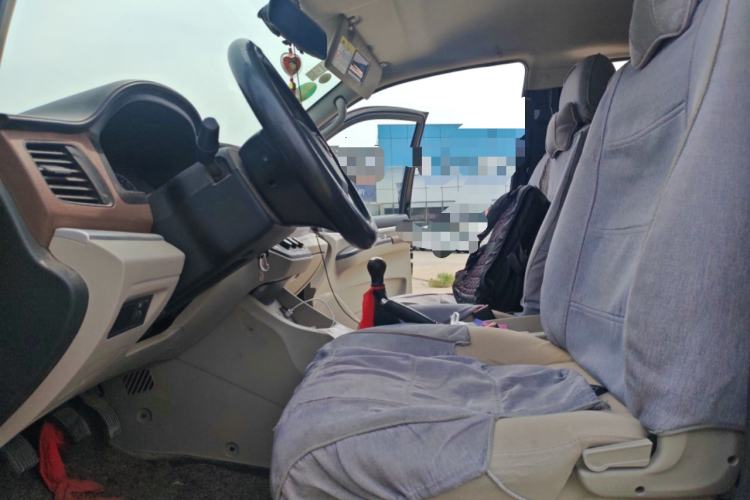 Used FORTHING Lingzhi 2019 M5L 1.6L 7-Seater Base Model China VI Standard Left Front Seat