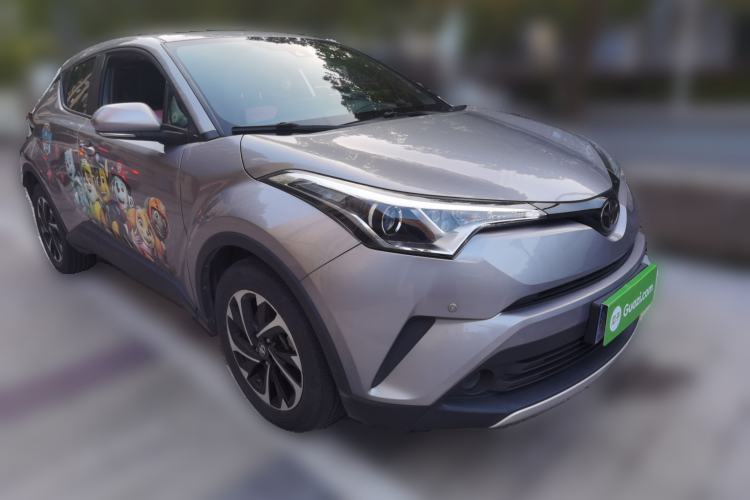 Used Toyota IZOA 2021 2.0L Yixing Version Front Right 45 Deg