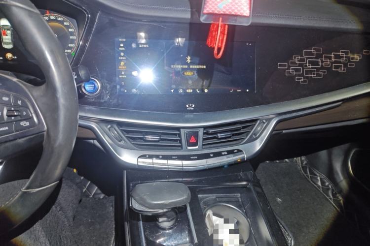 Used Geely Auto Emgrand GT New Energy 2018 1.5T PHEV Yao Ling Edition Audio And AC Panel