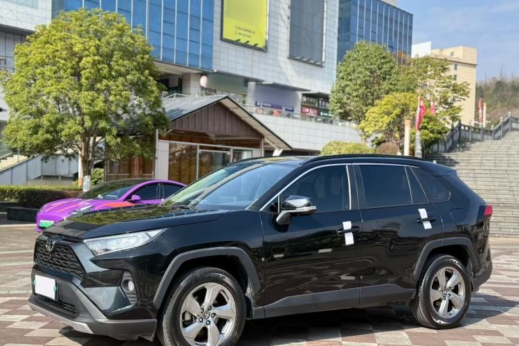 Used Toyota RAV4 2021 2.0L CVT 4x4 Trend Edition
