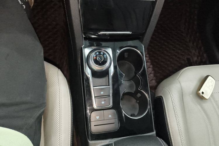 Used Ford Escape 2020 EcoBoost 245 Four-Wheel Drive Titanium Edition
