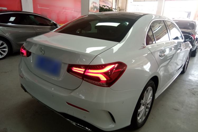 Used Mercedes-Benz A-Class 2021 A 200 L Sport Sedan Fashion Model
