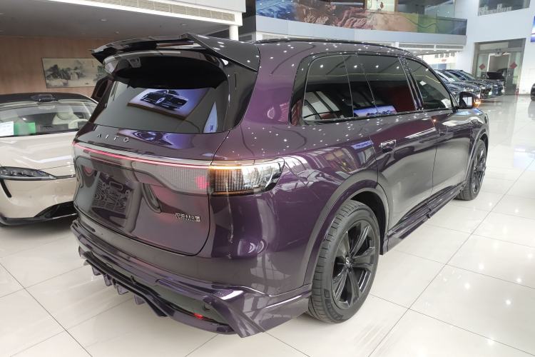 Used Hima AITO M8 2025 Model Pure Electric Max+ Six-Seat Four-Wheel-Drive Version