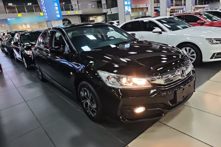 Used Honda Accord 2016 2.0L Comfort Edition Exterior 1