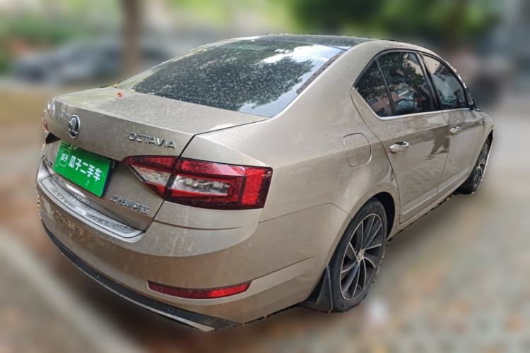 Used Skoda Octavia 2018 TSI280 DSG Luxury Edition Rear Right 45 Deg