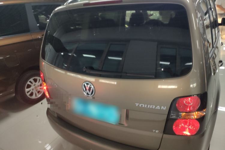 Used Volkswagen Touran 2015 1.4T DSG Comfort Edition 5 Seats