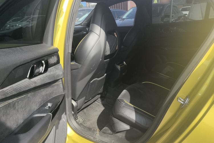 Used Lynk & Co 03 2020 03+ 2.0TD Automatic Wind-Chasing Edition Interior 2