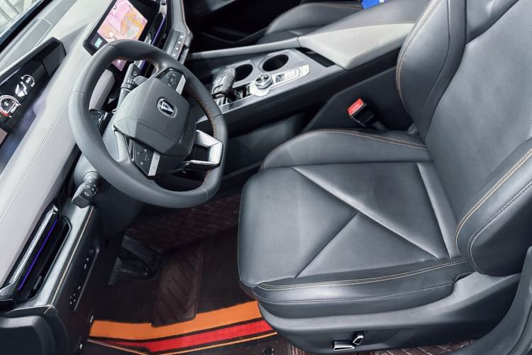 Used Changan UNI-V 2022 1.5T Prestige Version