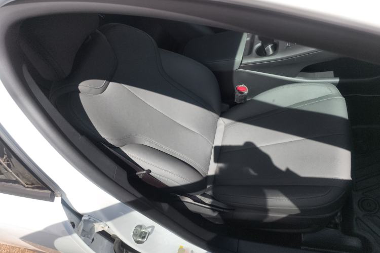 Used BYD Qin PLUS 2025 DM-i Smart Drive 55KM Leading Model Right Front Seat