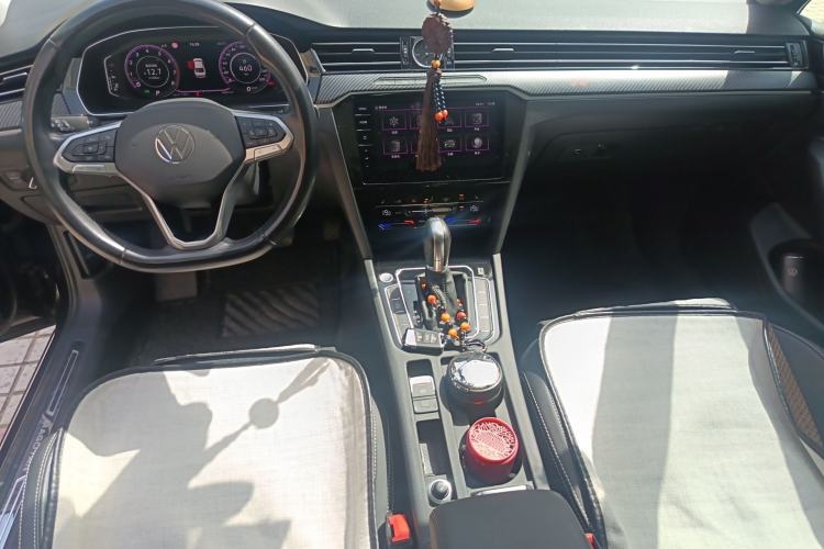 Used Volkswagen Magotan 2020 380TSI DSG Luxury Version Center Console