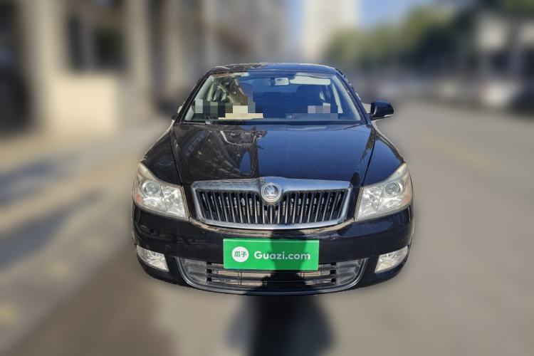 Used Skoda Octavia 2013 1.6L Manual Eado Edition