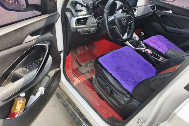 Used Baojun 530 2019 1.5T Manual Comfort Version 7 Seats China V Emission Standard
