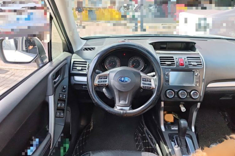 Used Subaru Forester 2013 2.5i Automatic Luxury Edition Steering Wheel