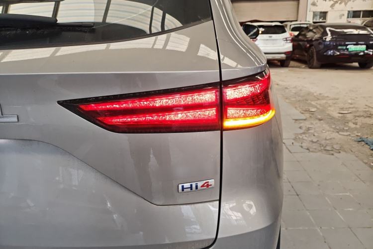Used Haval Fierce Dragon Max 2023 1.5L Hi4 105 Four-Wheel Drive Smart Flagship Edition Right Rear Taillight