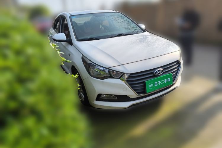 Used Hyundai Verna (new generation) 2016 1.4L Automatic Cool Edition GLS Front Right 45 Deg