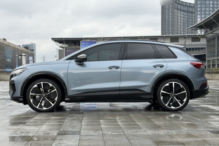 Used Audi Q4 e-tron 2022 50 e-tron quattro Creation Edition
