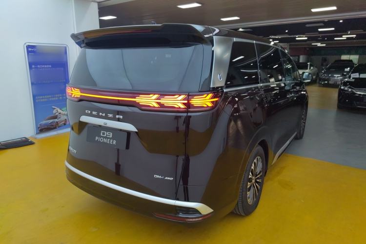 Used Denza D9 2024 PIONEER Four-Seat Pioneer Edition