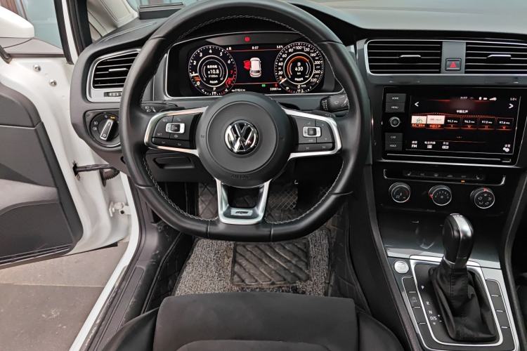 Used Volkswagen Golf 2019 280TSI DSG Luxury Version China VI Standard
