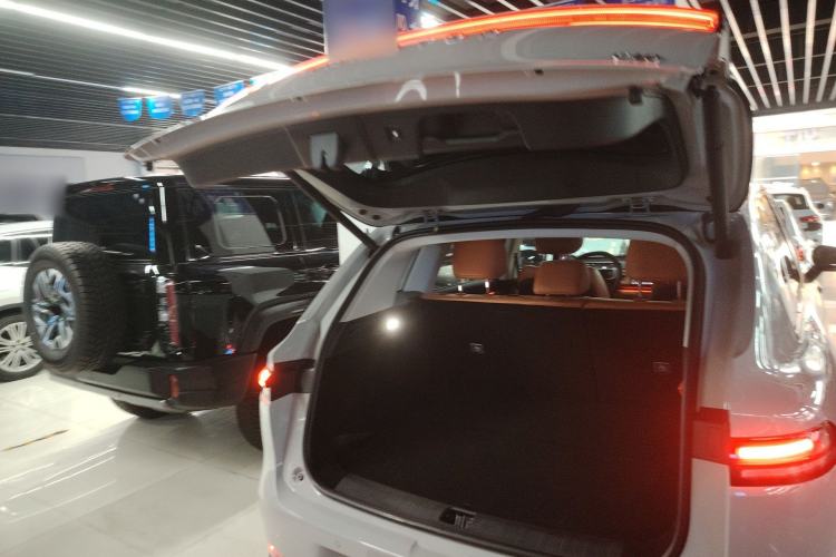 Used Leapmotor C10 2024 530 Smart Edition Trunk