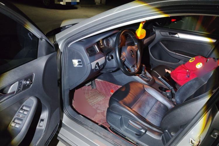 Used Volkswagen Sagitar 2012 1.4TSI Automatic Luxury Edition
