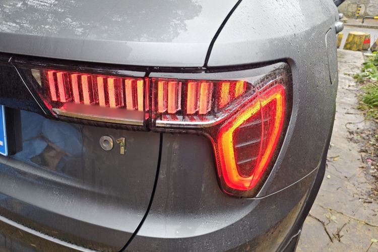 Used Lynk & Co 01 2019 2.0T Two-Wheel Drive Zhaopu Version China VI Standard Exterior 3