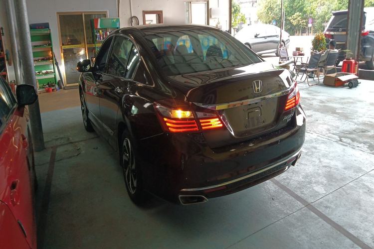 Used Honda Accord 2016 2.4L Luxury Edition
