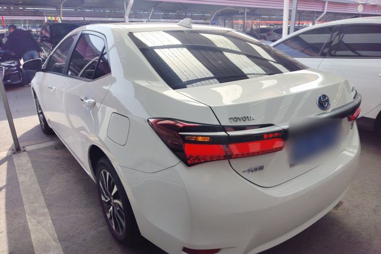 Used Toyota Corolla 2017 Revised Dual-Engine 1.8L E-CVT Leading Edition Rear Left 45 Deg