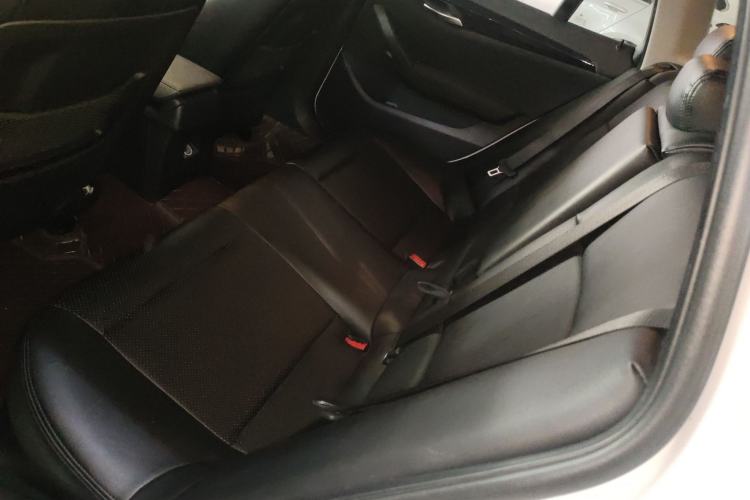 Used BMW X1 2015 sDrive18i Fashion Upgrade Edition Left Rear Seat