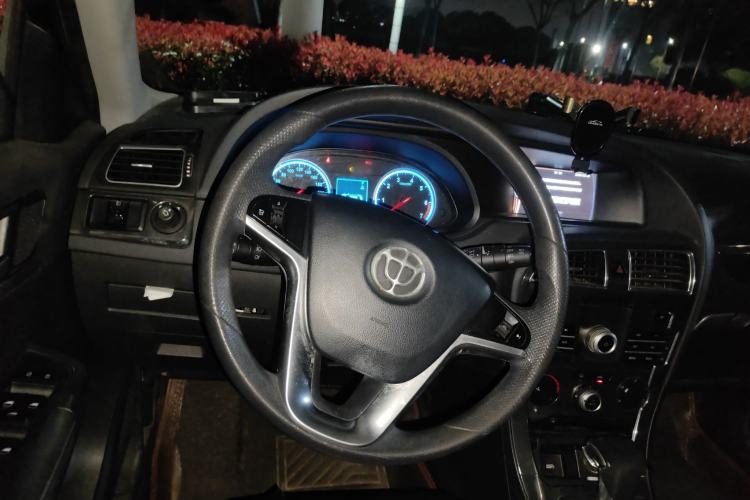 Used Brilliance V5 2014 1.5T Automatic Two-Wheel Drive Sport Model