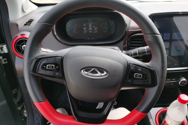 Used Chery QQ Little Ant 2022 Revised Version 2 Sweet Pink Edition Full-Sugar Version 30.6 kWh 30 kW 301 km Steering Wheel