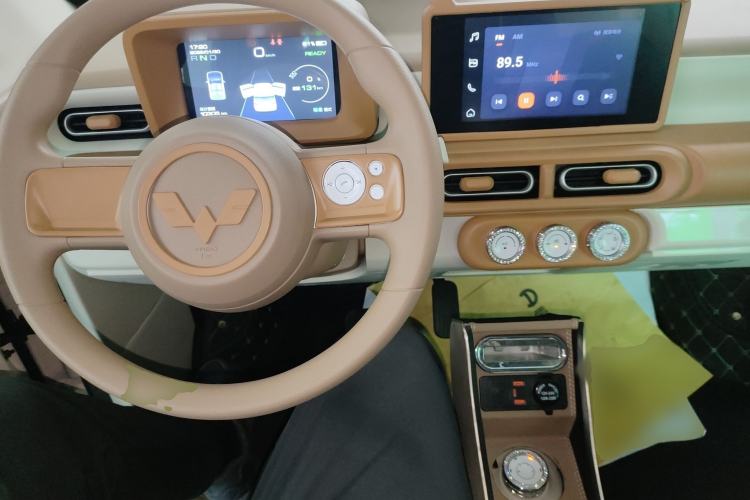 Used Wuling Hongguang MINIEV 2024 3rd Generation 215km Advanced Version