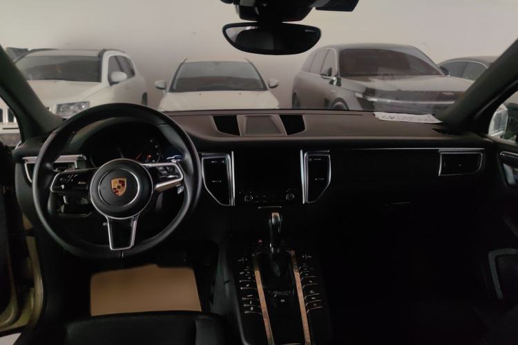 Used Porsche Macan 2017 Macan 2.0T
